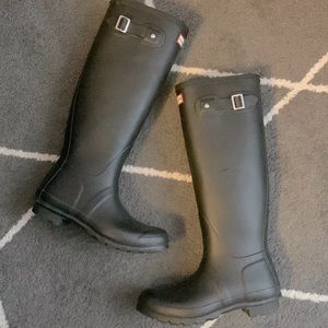HUNTER BOOTS
